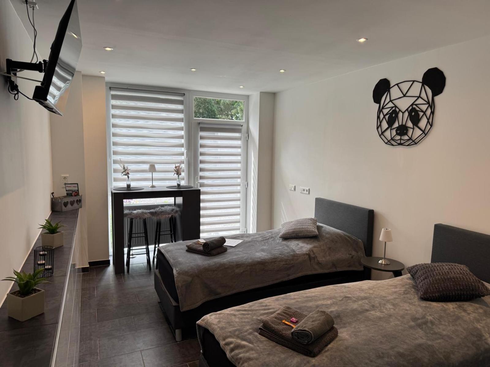 Waldstadt Homes, איסרלון מראה חיצוני תמונה